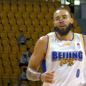 开云app-北京二老大爆发：38岁麦基高效19+7 方硕18+6三分创赛季新高