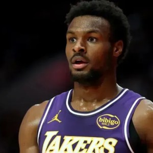 怎么说？布朗尼三月份出战的比赛，湖人7胜0负